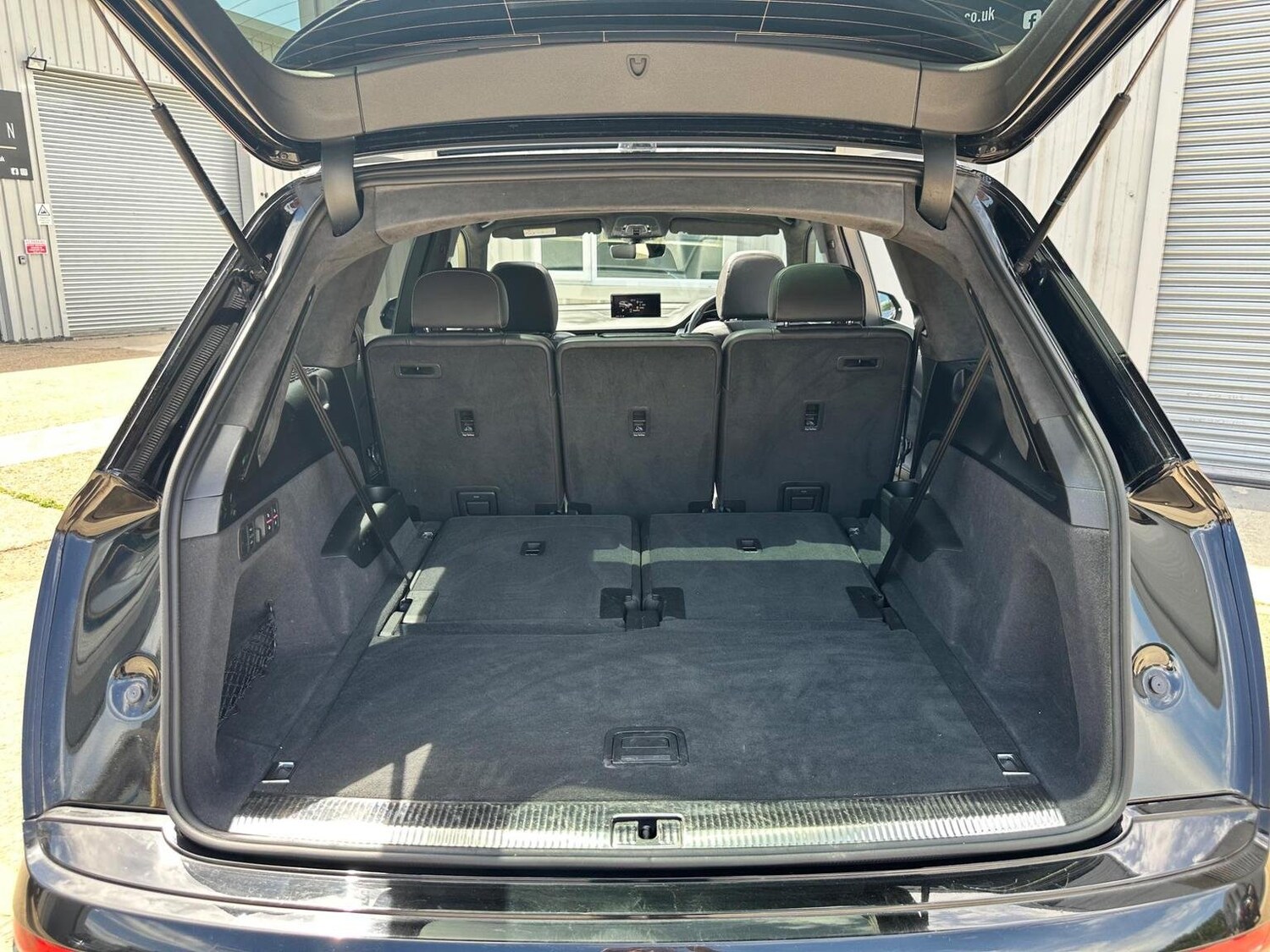 Used Audi Q7 2018 for sale - 76945430: Photo 75