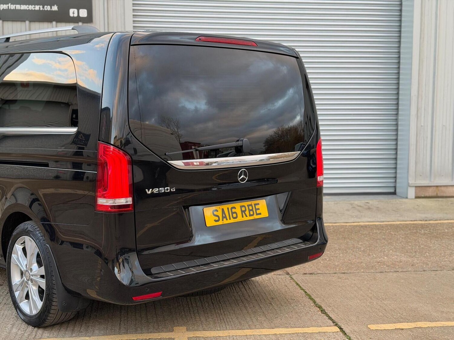 Used Mercedes-Benz V-Class 2016 for sale - 76945423: Photo 19