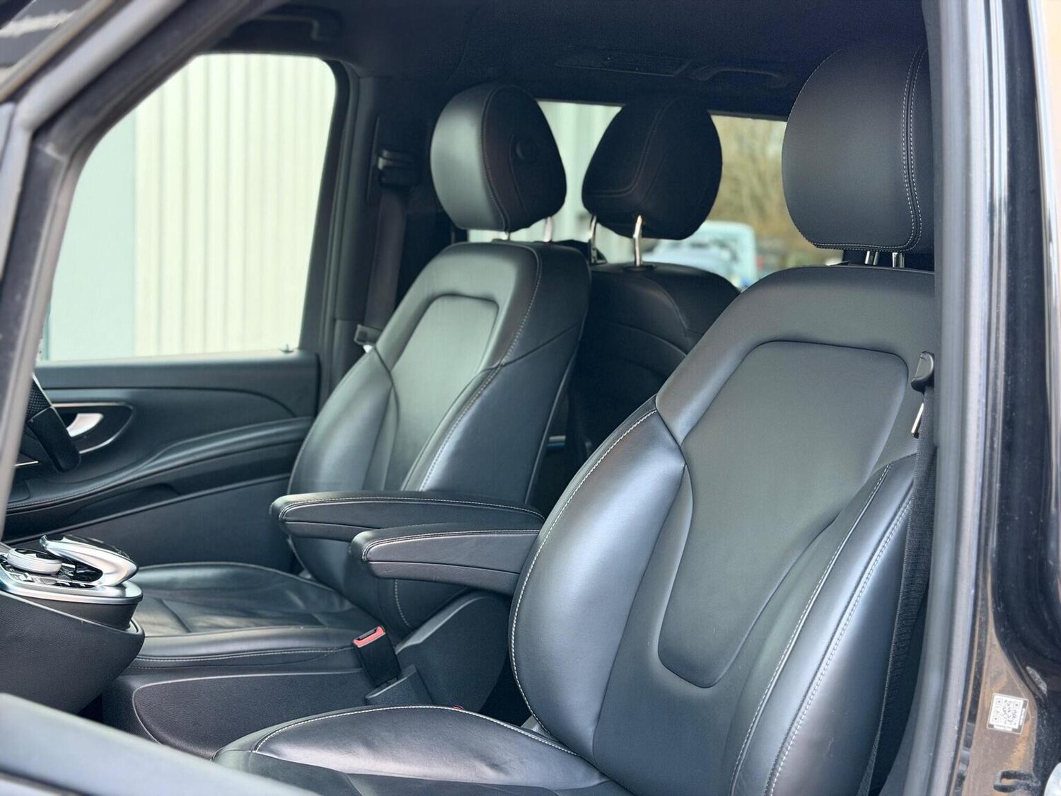 Used Mercedes-Benz V-Class 2016 for sale - 76945423: Photo 55