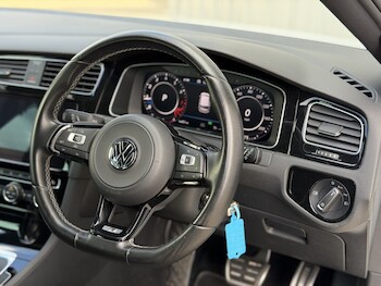 Used Volkswagen Golf 2017 for sale - 78858175: Photo