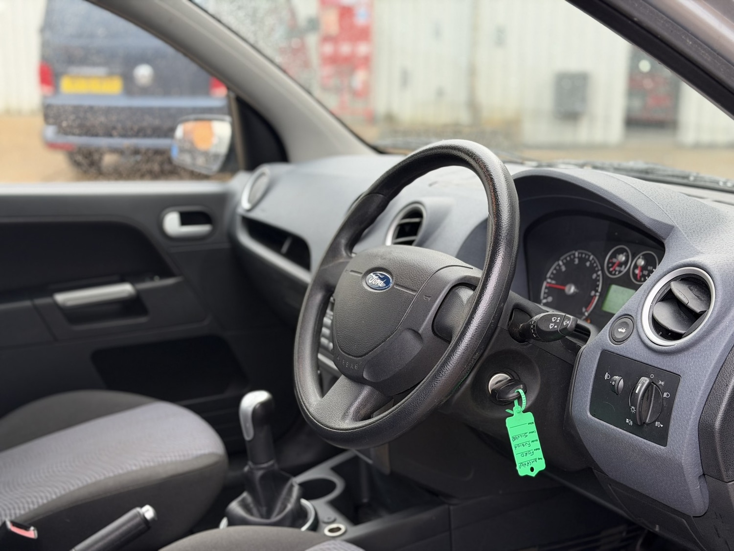 Used Ford Fusion 2009 for sale - 77159281: Photo 2