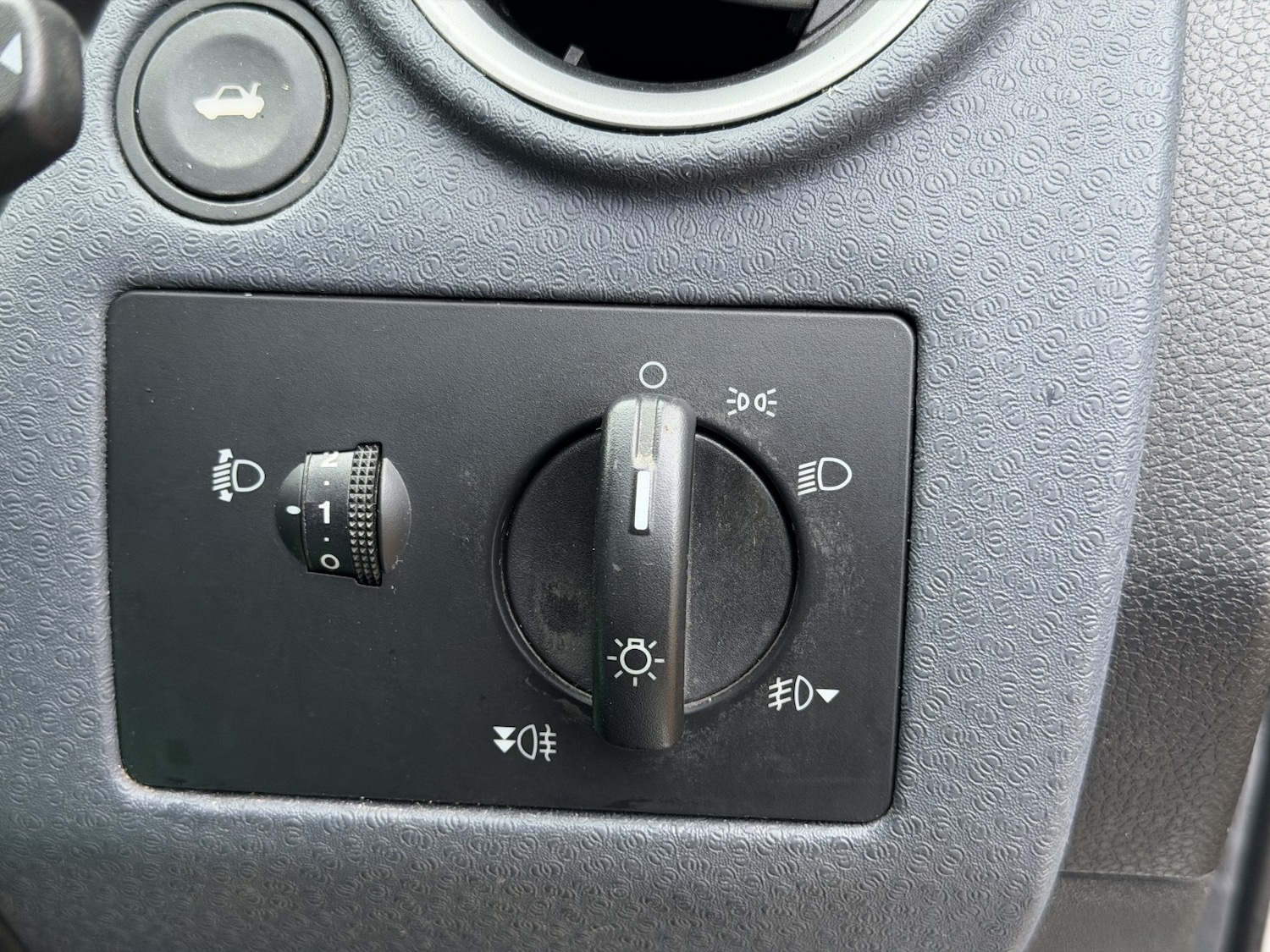 Used Ford Fusion 2009 for sale - 77159281: Photo 28