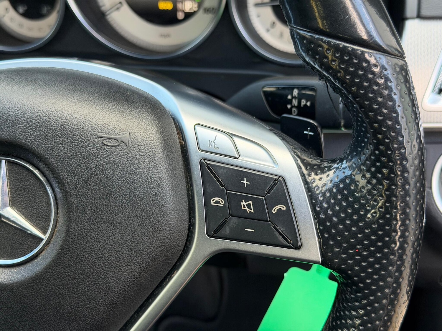 Used Mercedes-Benz E Class 2014 for sale - 76397947: Photo 42