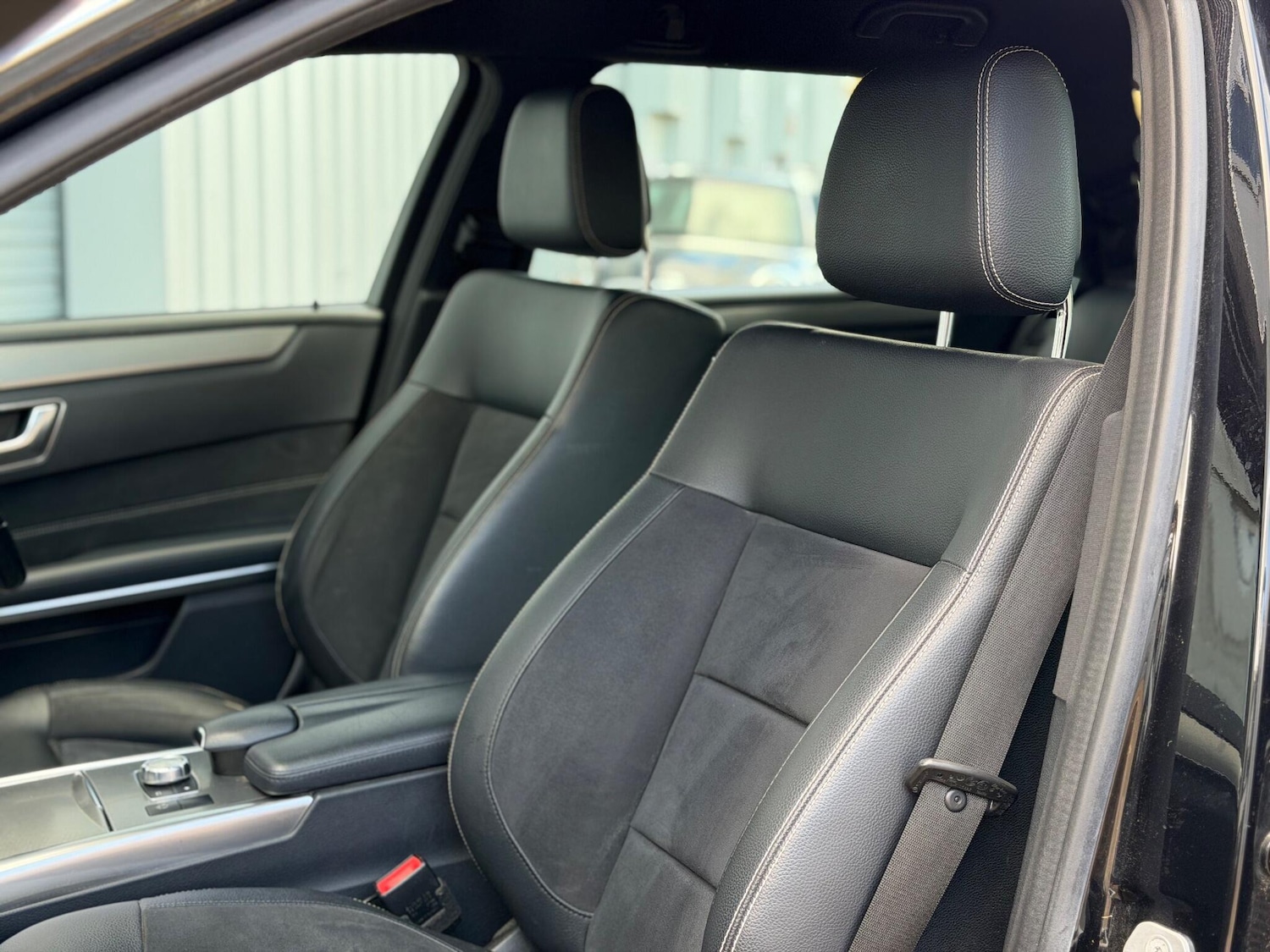 Used Mercedes-Benz E Class 2014 for sale - 76397947: Photo 56