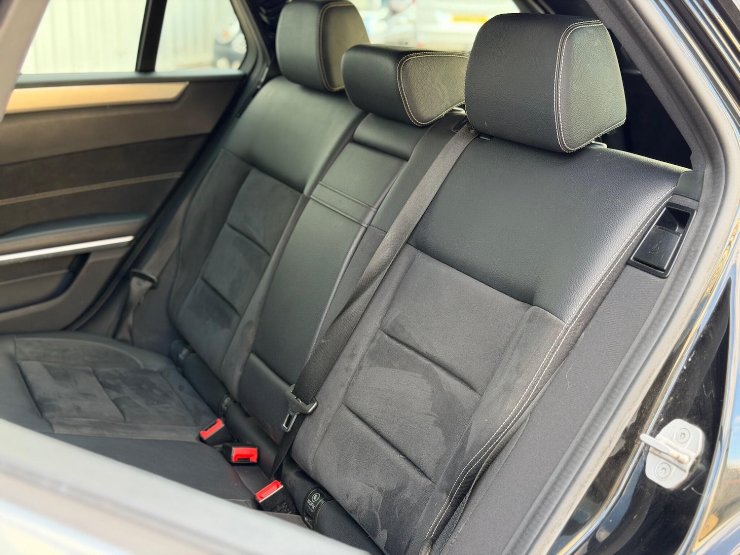 Used Mercedes-Benz E Class 2014 for sale - 76397947: Photo 62