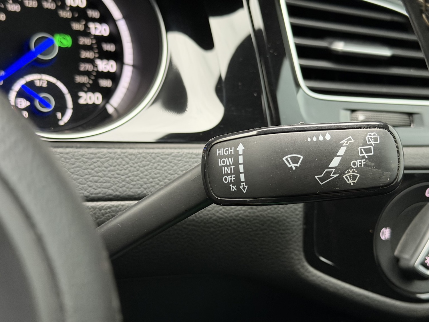 Used Volkswagen Golf 2016 for sale - 77159308: Photo 42