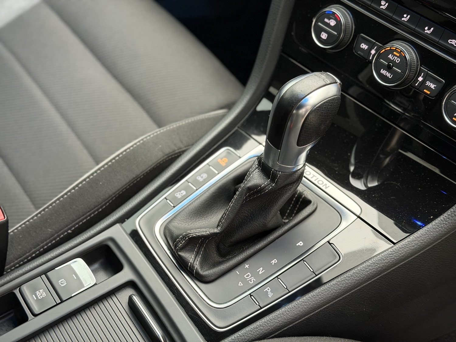 Used Volkswagen Golf 2016 for sale - 77159308: Photo 53