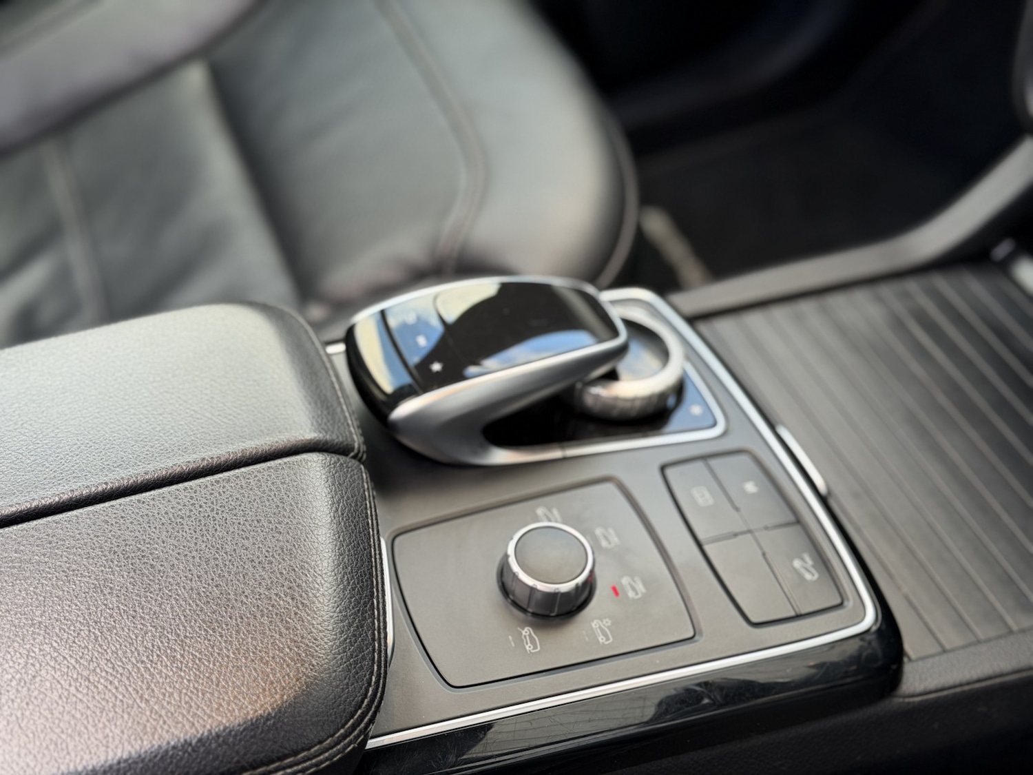 Used Mercedes-Benz GLE 2018 for sale - 77282685: Photo 54