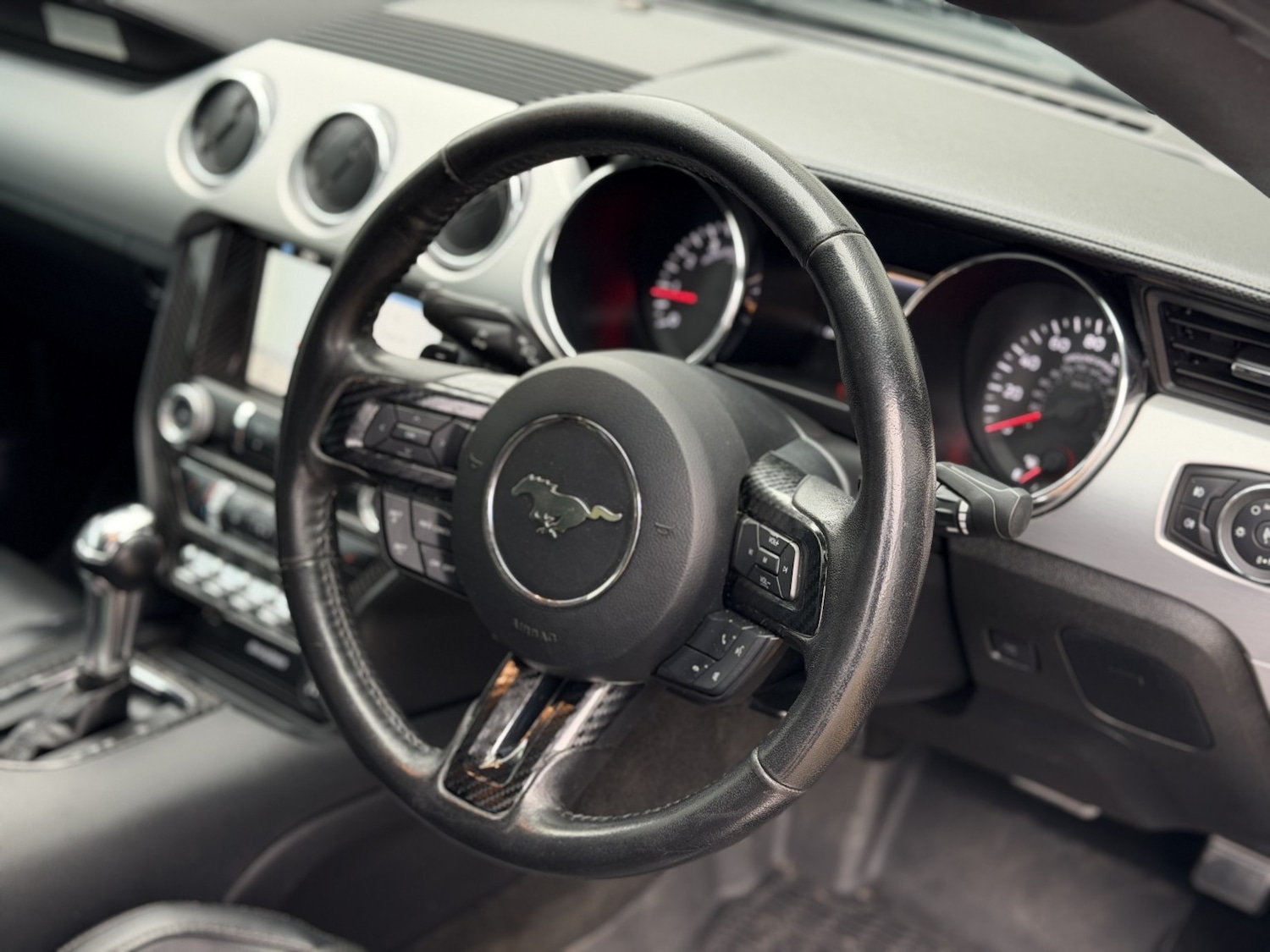 Used Ford Mustang 2017 for sale - 76945421: Photo 3