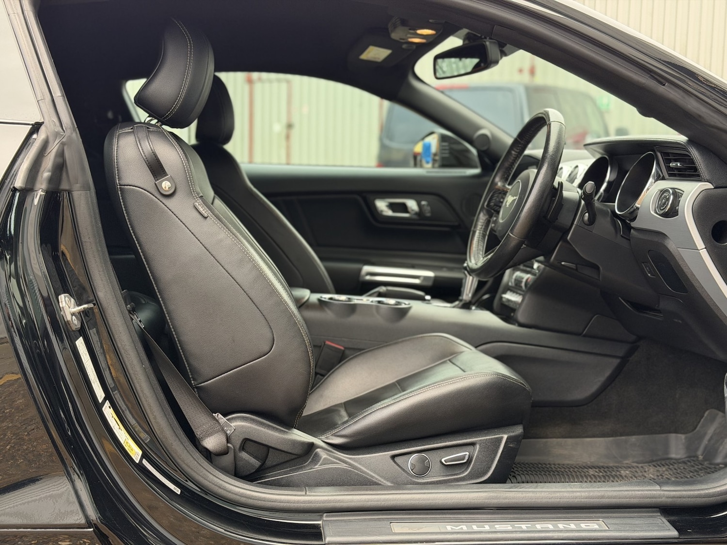 Used Ford Mustang 2017 for sale - 76945421: Photo 33