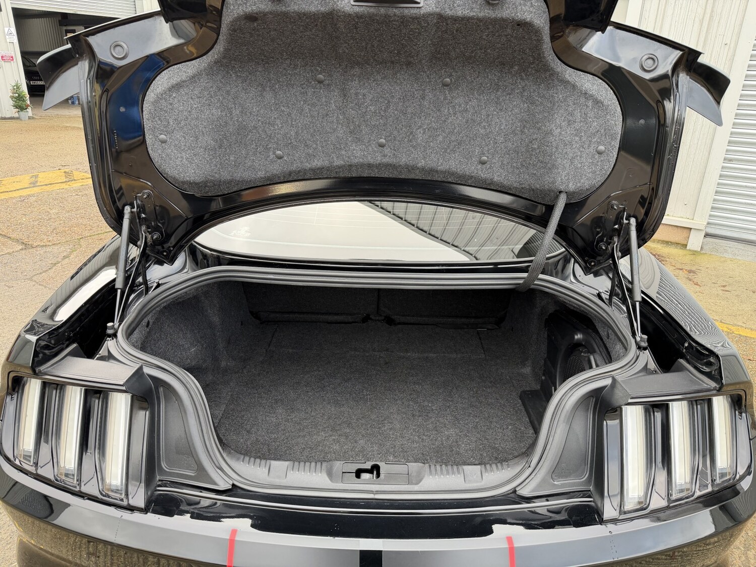 Used Ford Mustang 2017 for sale - 76945421: Photo 63