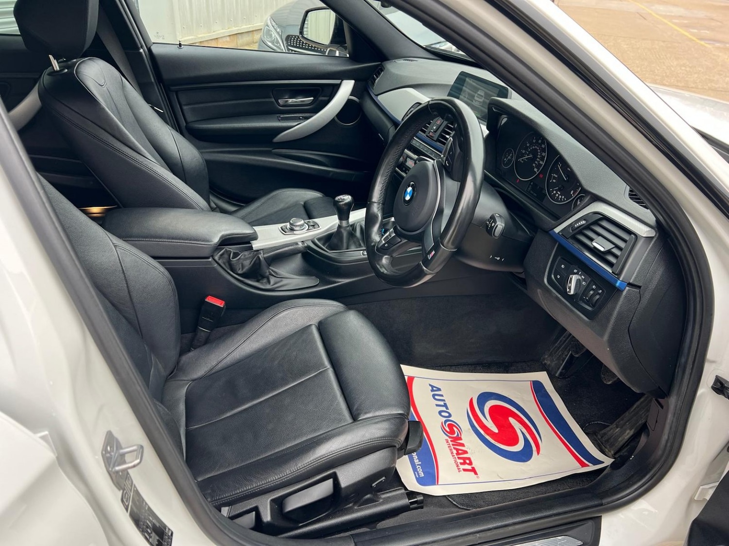 Used BMW 3 Series 2014 for sale - 77616370: Photo 11