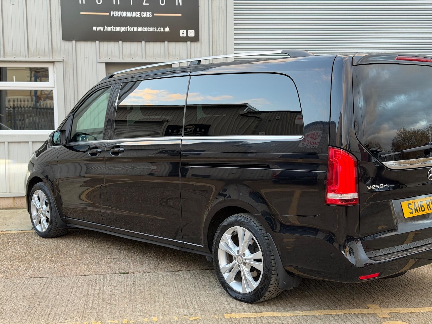 Used Mercedes-Benz V-Class 2016 for sale - 76701634: Photo 15