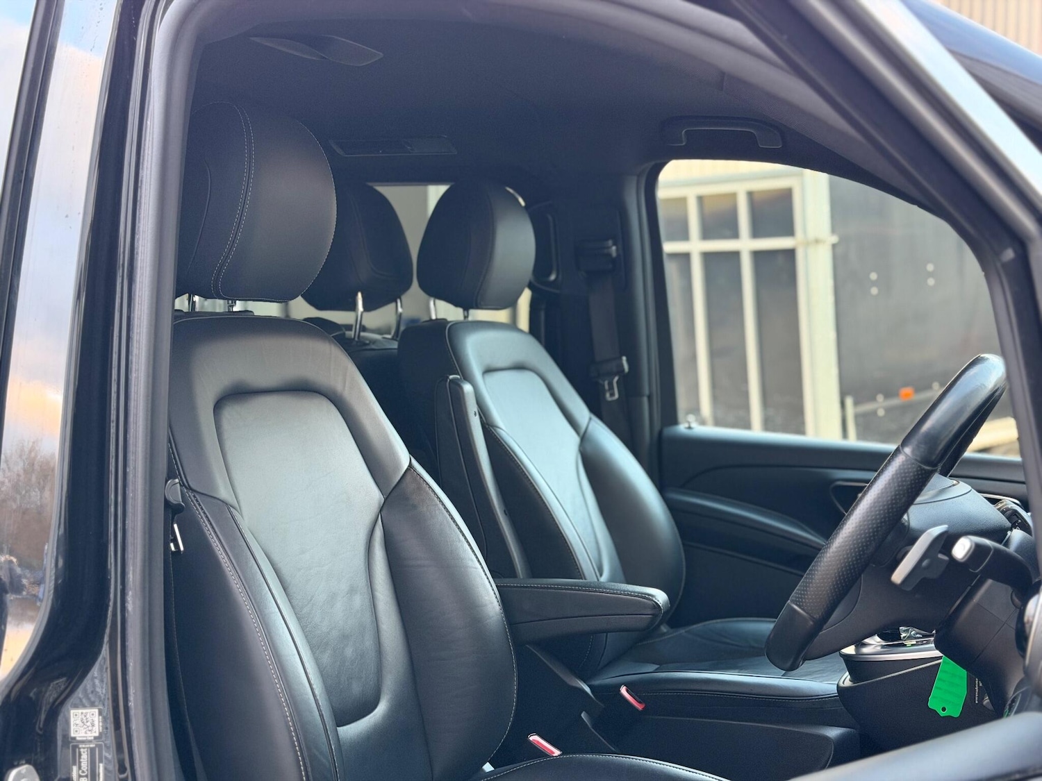 Used Mercedes-Benz V-Class 2016 for sale - 76701634: Photo 34