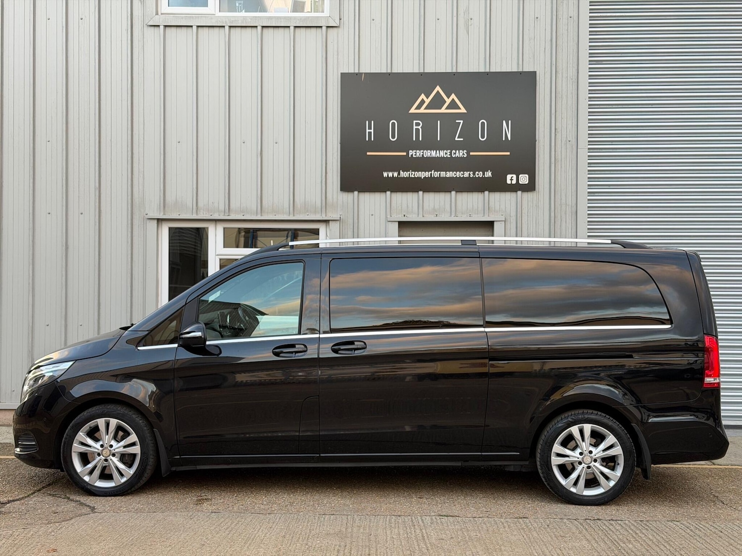 Used Mercedes-Benz V-Class 2016 for sale - 76701634: Photo 6