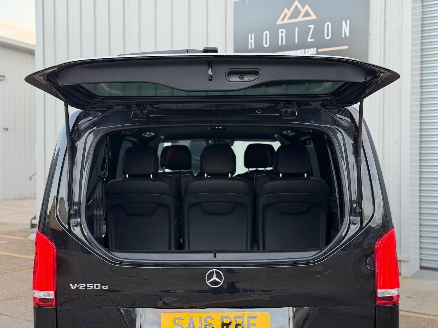 Used Mercedes-Benz V-Class 2016 for sale - 76701634: Photo 61