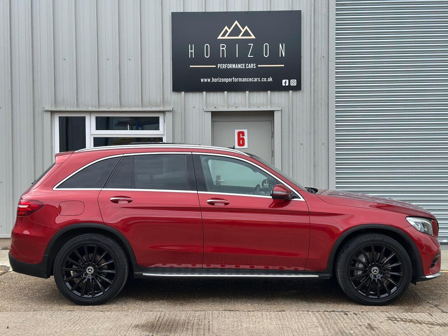 Used Mercedes-Benz GLC 2017 for sale - 76945427: Photo 11