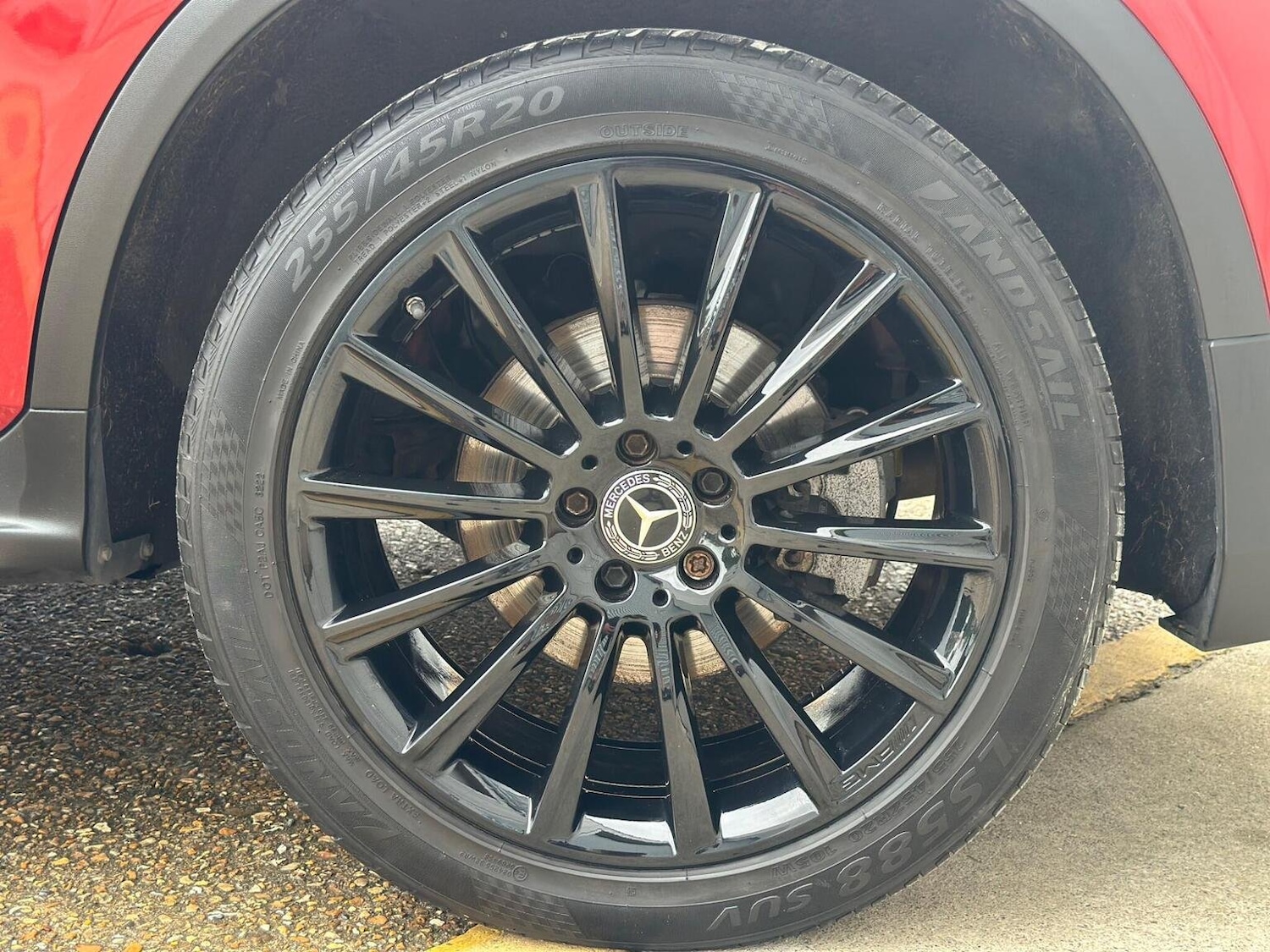 Used Mercedes-Benz GLC 2017 for sale - 76945427: Photo 30