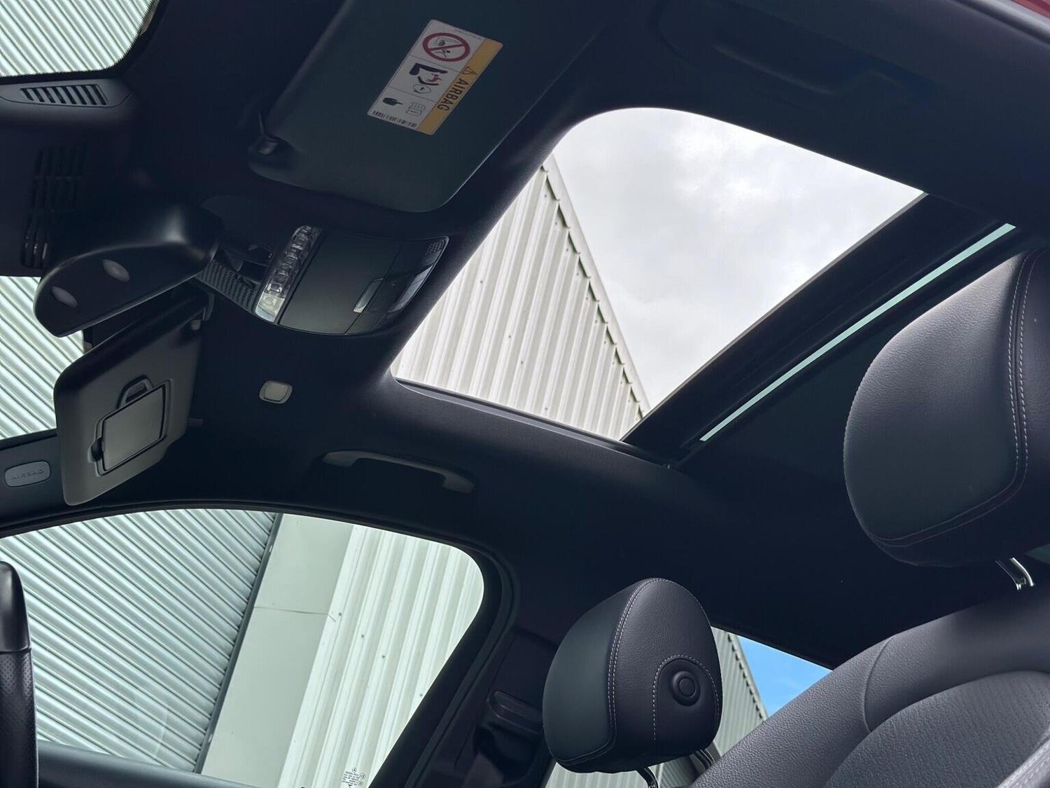 Used Mercedes-Benz GLC 2017 for sale - 76945427: Photo 34