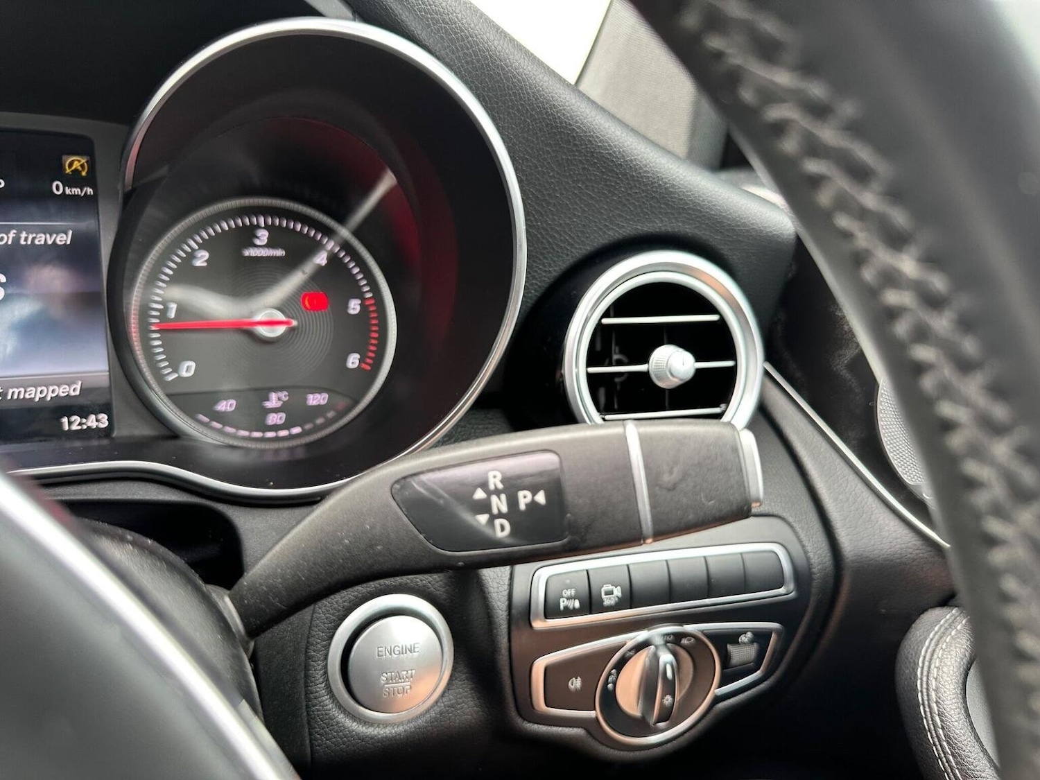 Used Mercedes-Benz GLC 2017 for sale - 76945427: Photo 45