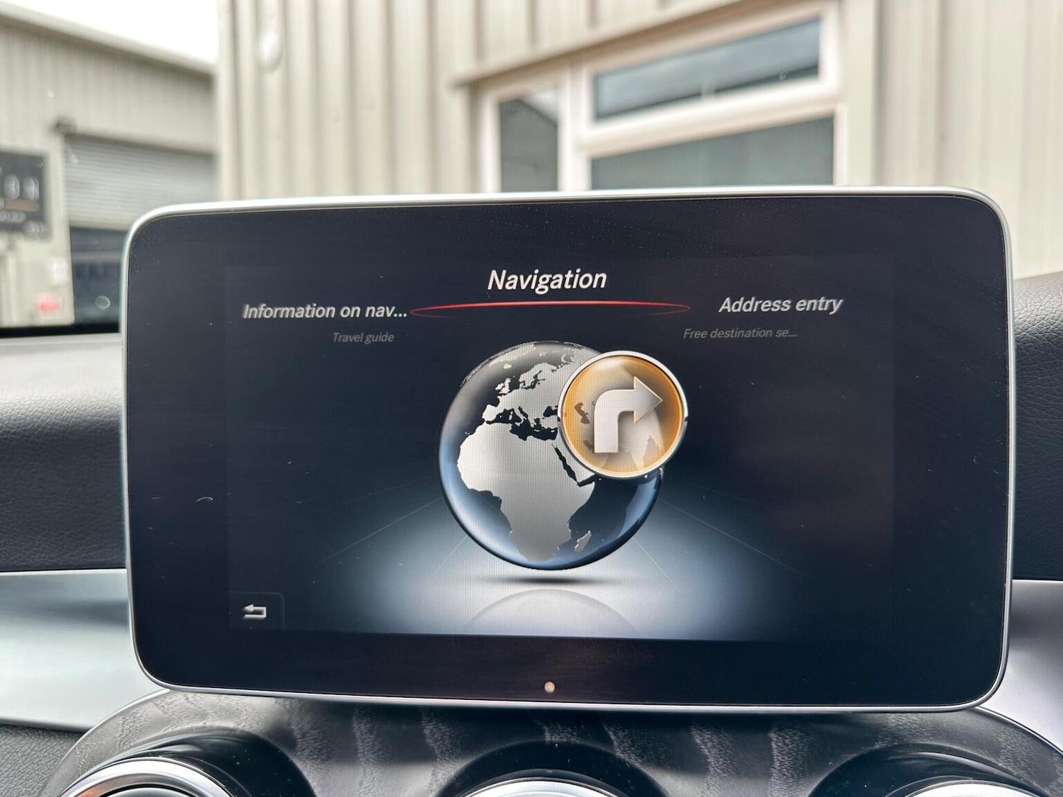 Used Mercedes-Benz GLC 2017 for sale - 76945427: Photo 48