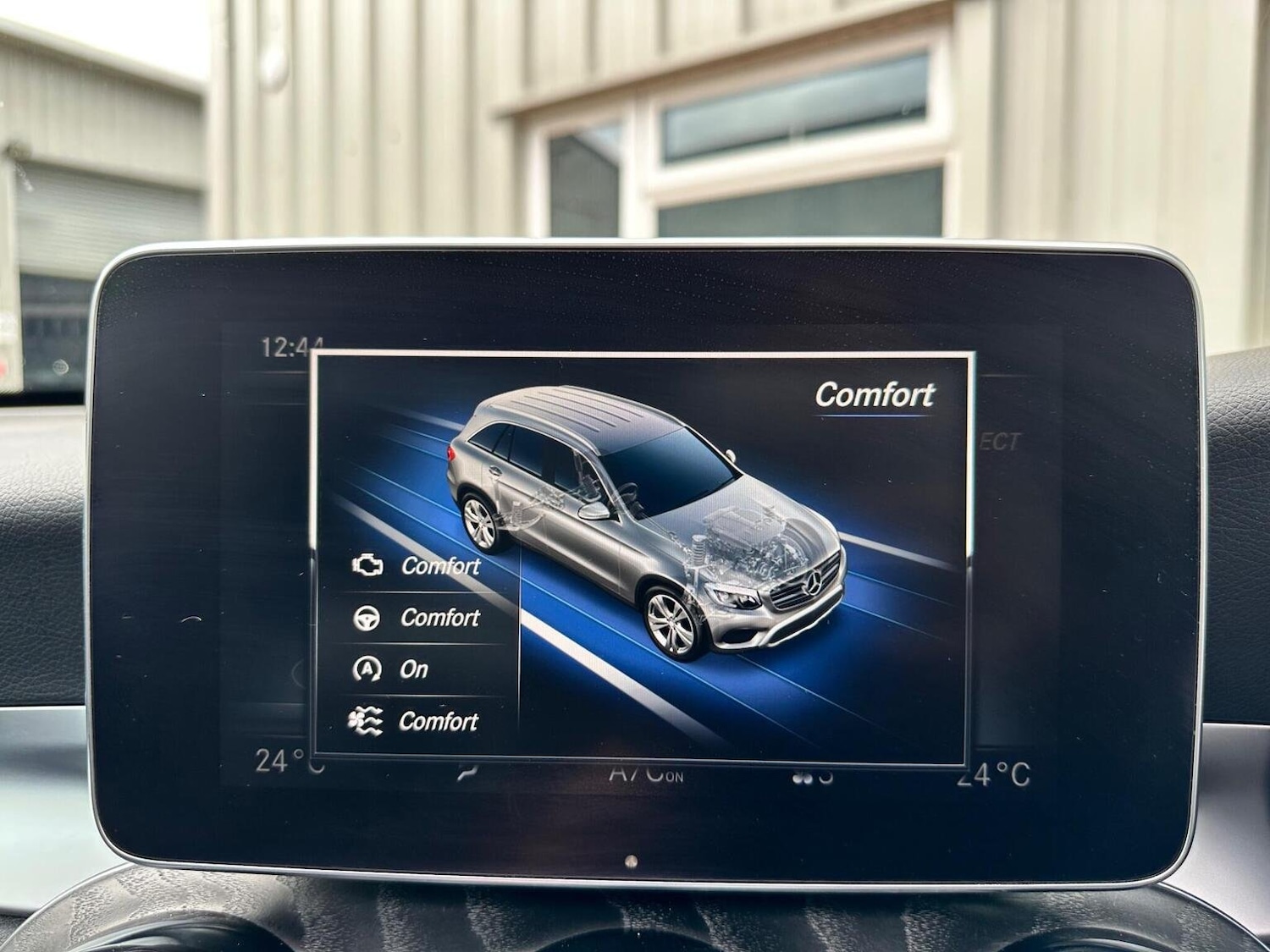 Used Mercedes-Benz GLC 2017 for sale - 76945427: Photo 55