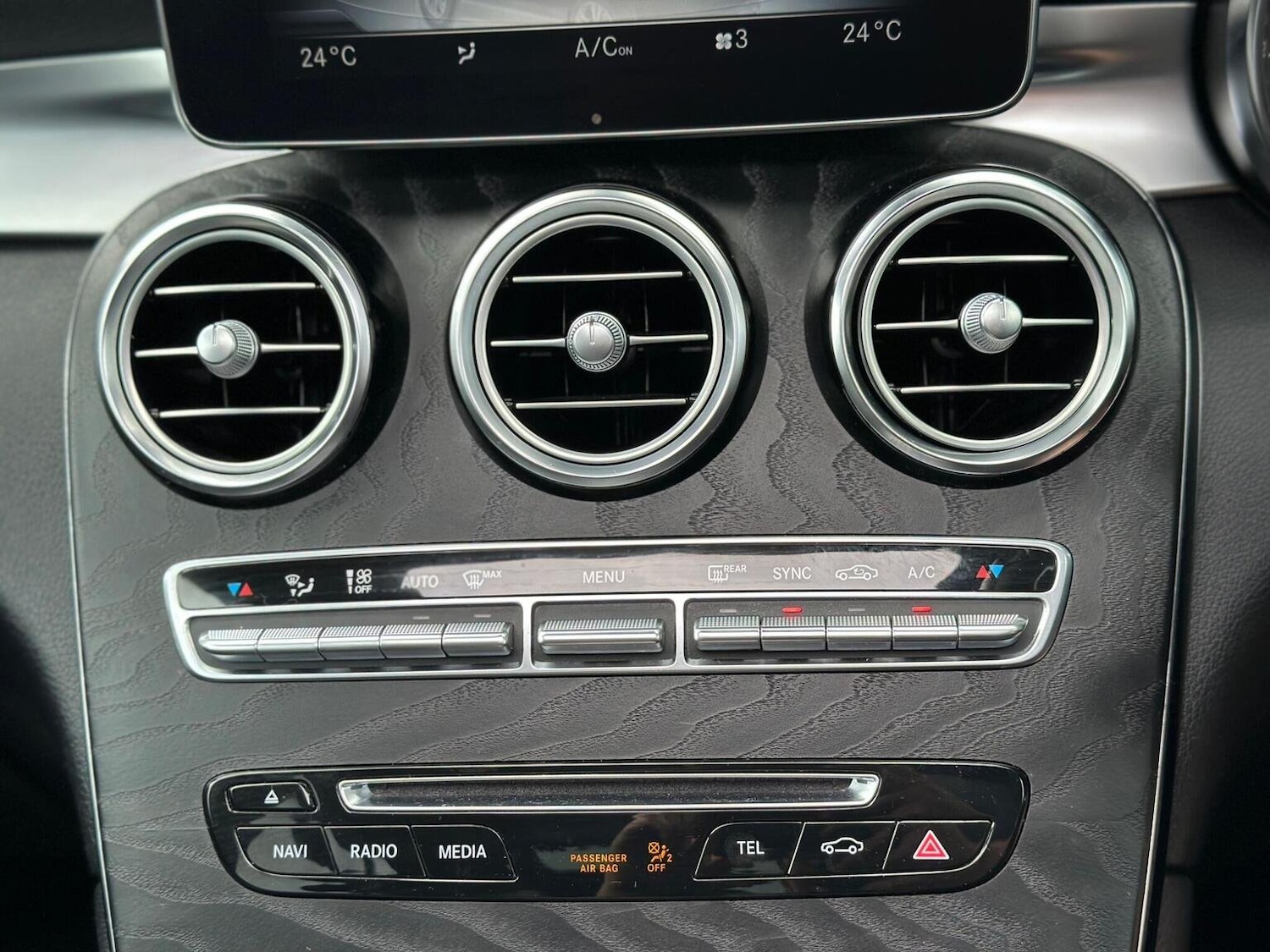 Used Mercedes-Benz GLC 2017 for sale - 76945427: Photo 59