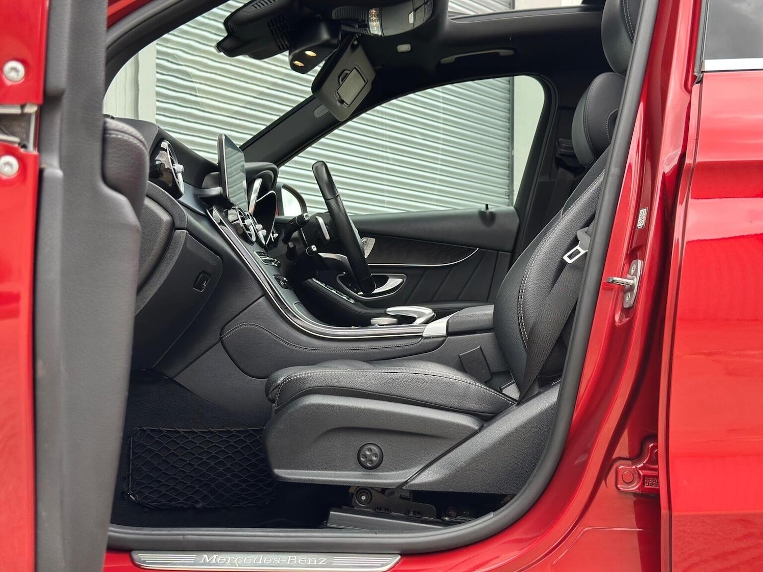 Used Mercedes-Benz GLC 2017 for sale - 76945427: Photo 63