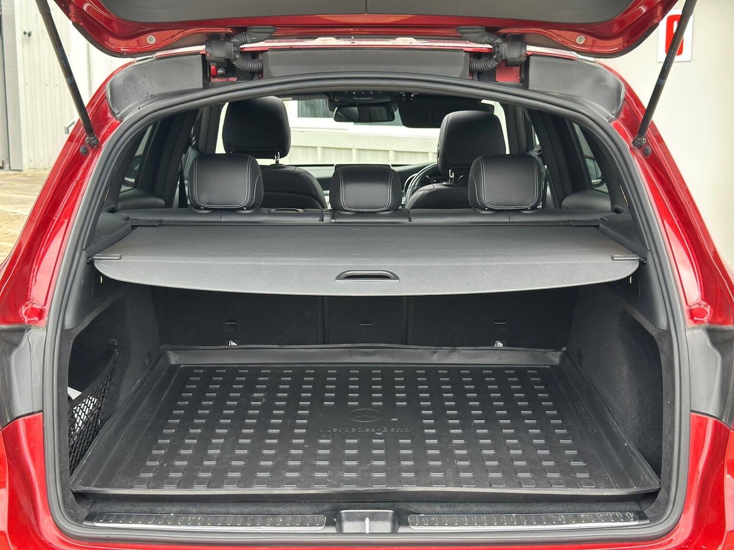 Used Mercedes-Benz GLC 2017 for sale - 76945427: Photo 71