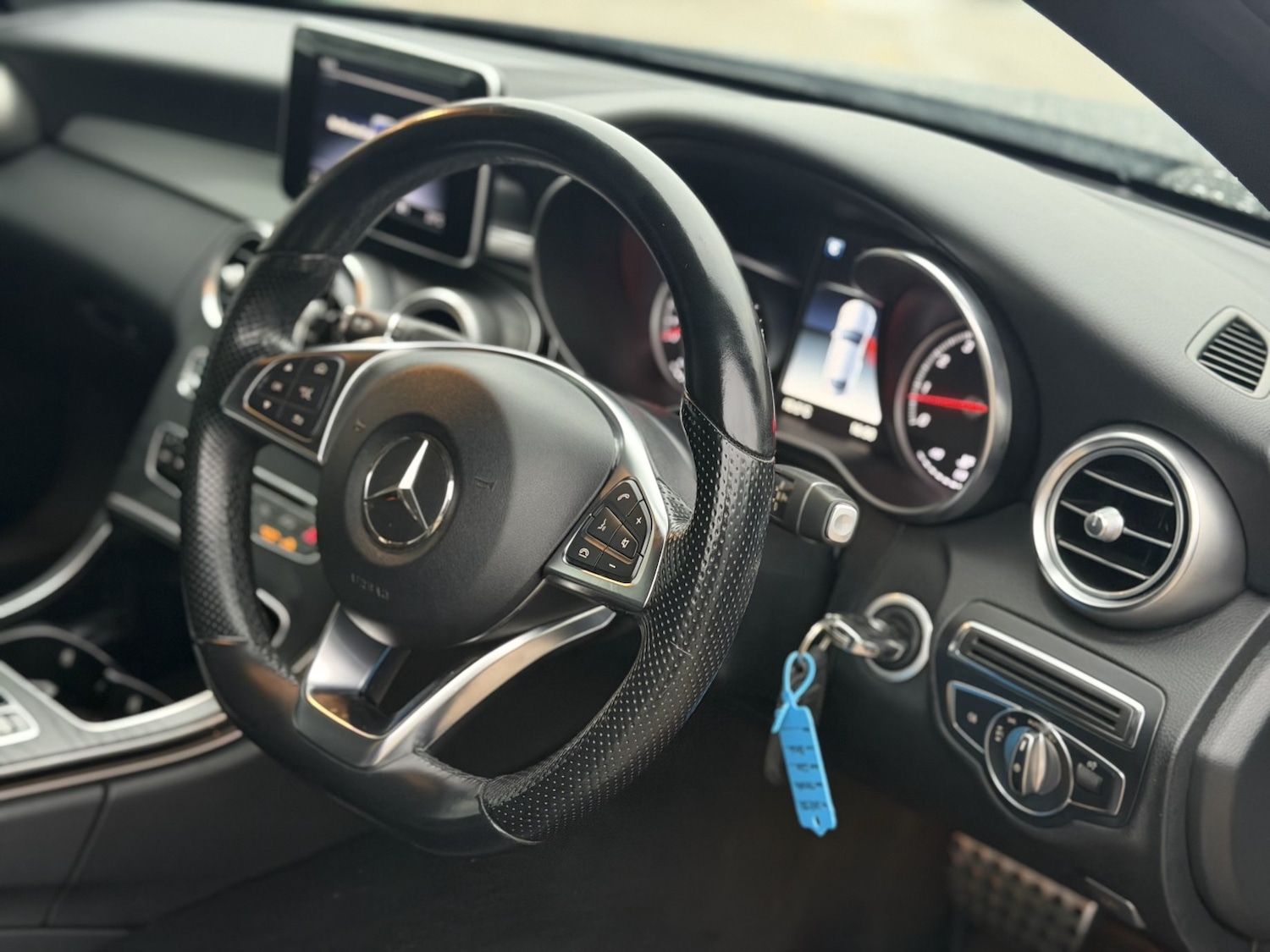 Used Mercedes-Benz C Class 2017 for sale - 77789313: Photo 3