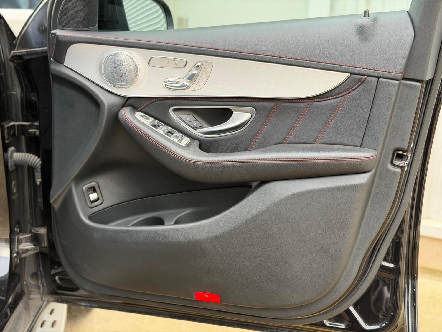 Used Mercedes-Benz GLC 2017 for sale - 76945433: Photo 29