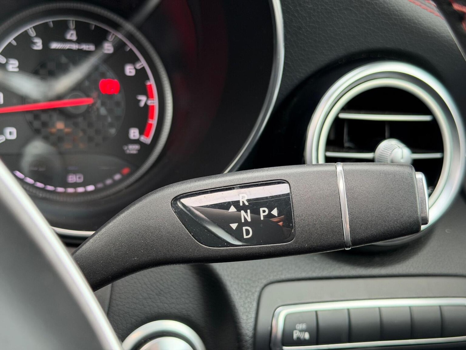 Used Mercedes-Benz GLC 2017 for sale - 76945433: Photo 42