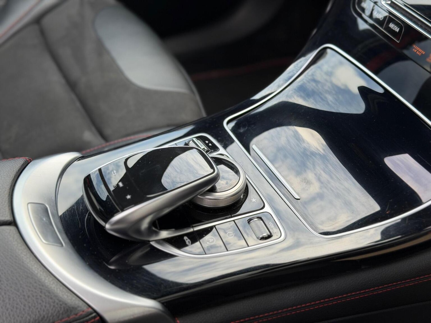 Used Mercedes-Benz GLC 2017 for sale - 76945433: Photo 55