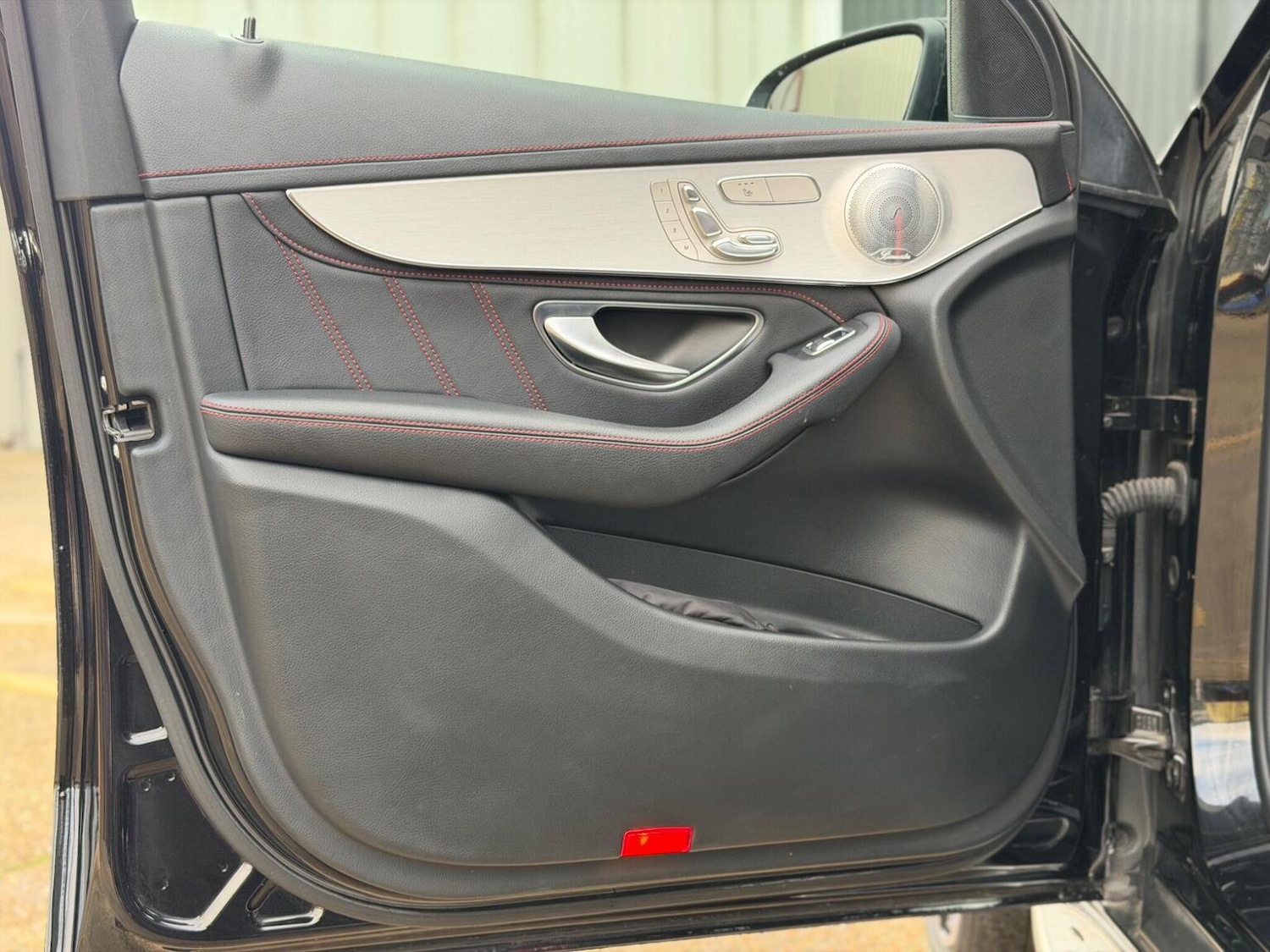 Used Mercedes-Benz GLC 2017 for sale - 76945433: Photo 57