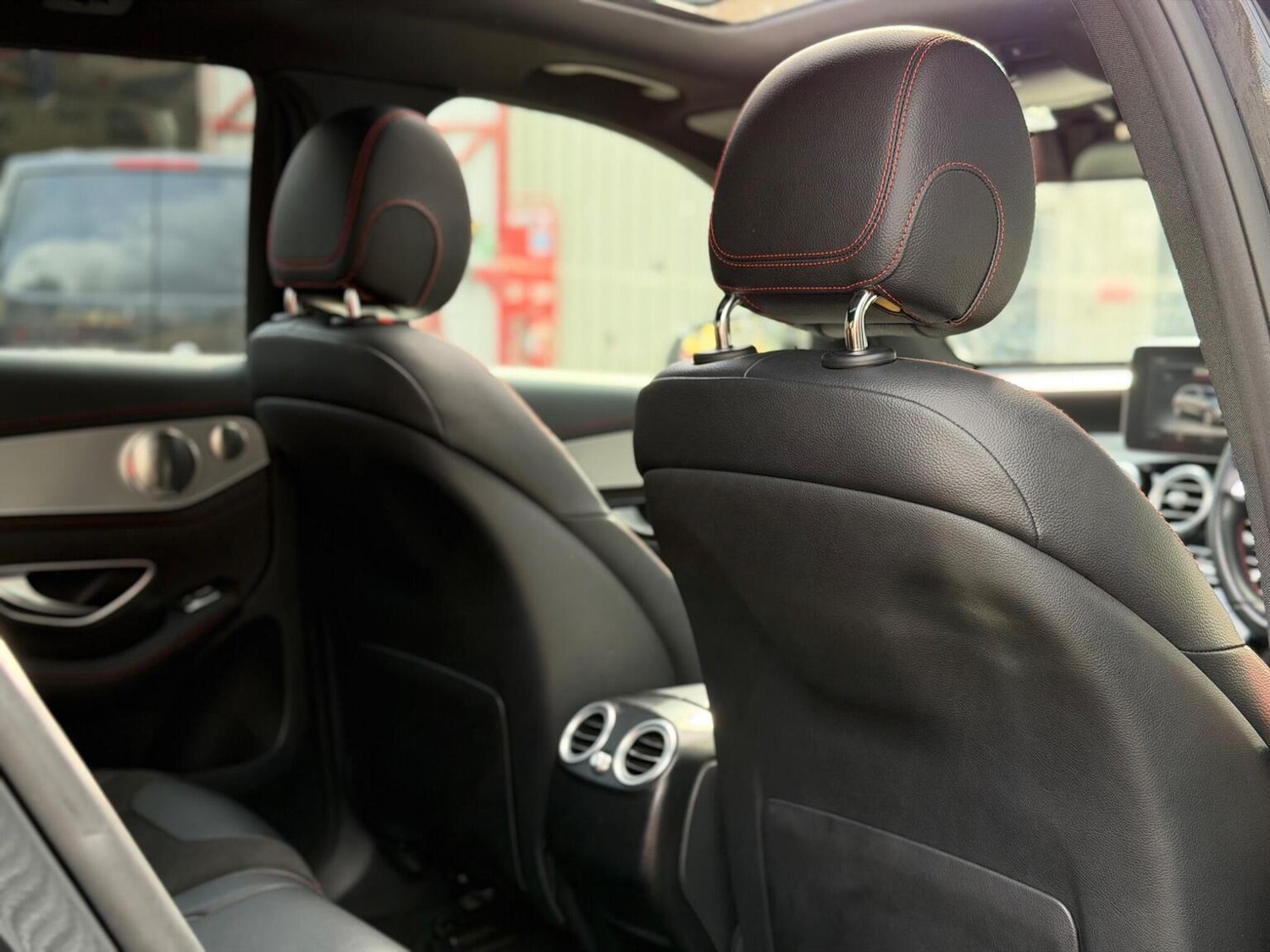 Used Mercedes-Benz GLC 2017 for sale - 76945433: Photo 62