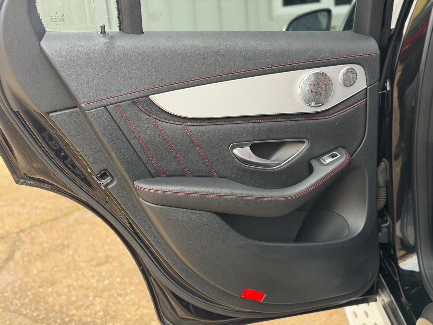 Used Mercedes-Benz GLC 2017 for sale - 76945433: Photo 64