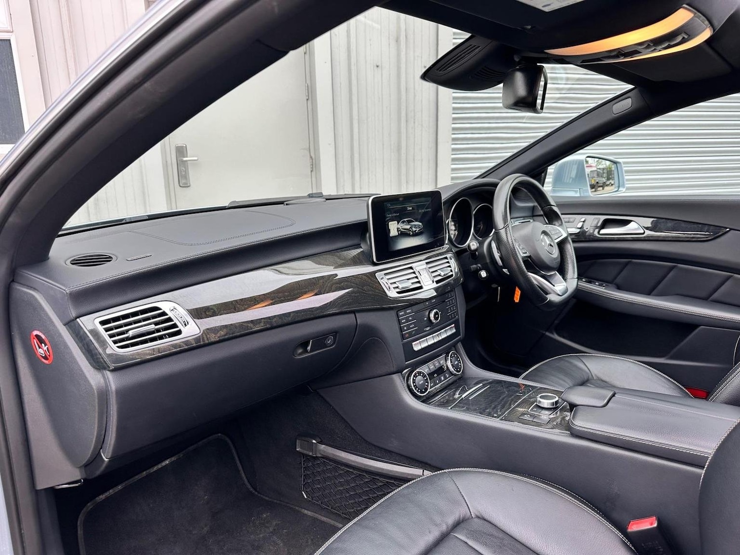 Used Mercedes-Benz CLS 2017 for sale - 76945435: Photo 60