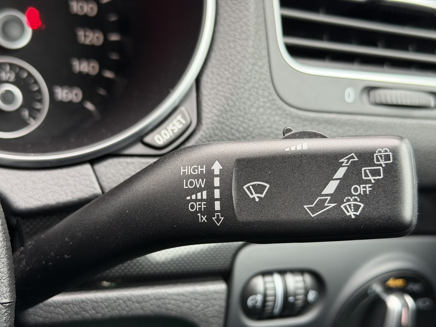 Used Volkswagen Golf 2010 for sale - 77148242: Photo 42