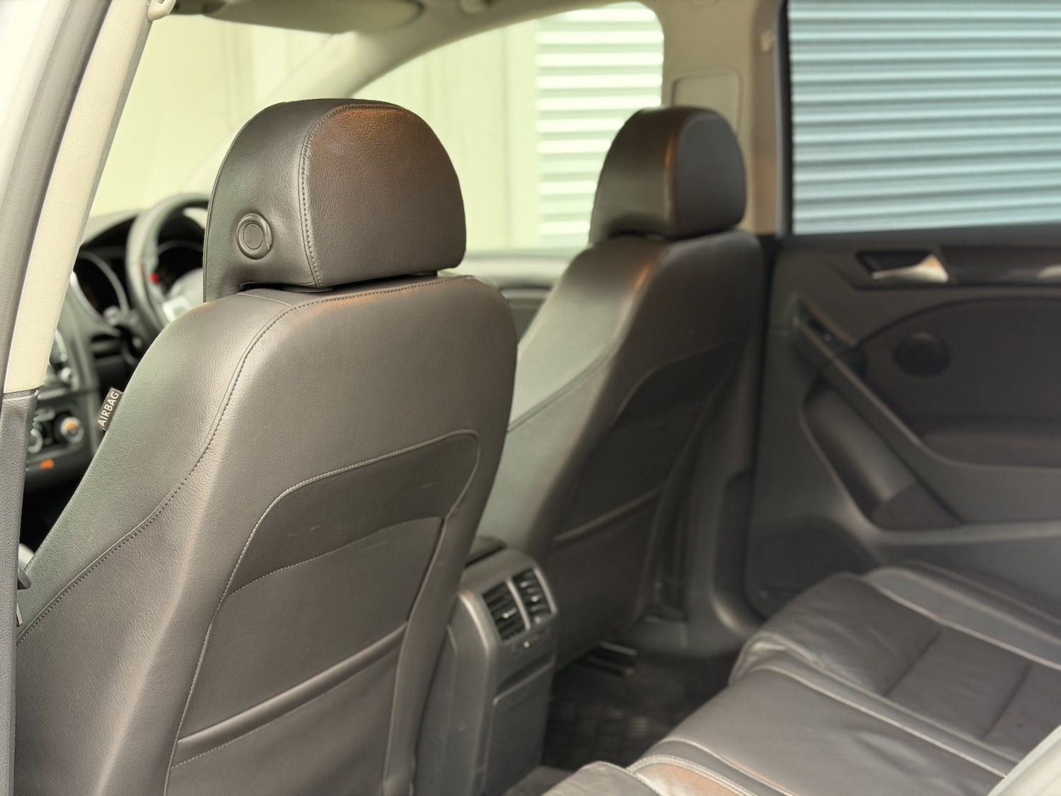 Used Volkswagen Golf 2010 for sale - 77148242: Photo 58