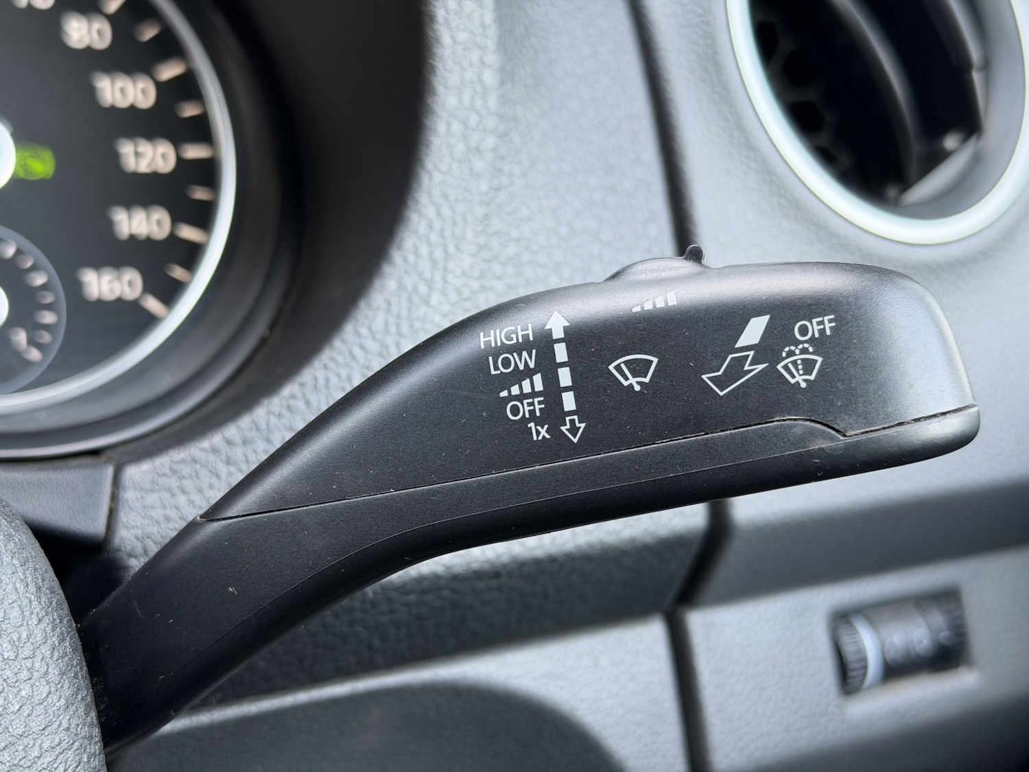 Used Volkswagen Amarok 2015 for sale - 77233755: Photo 35