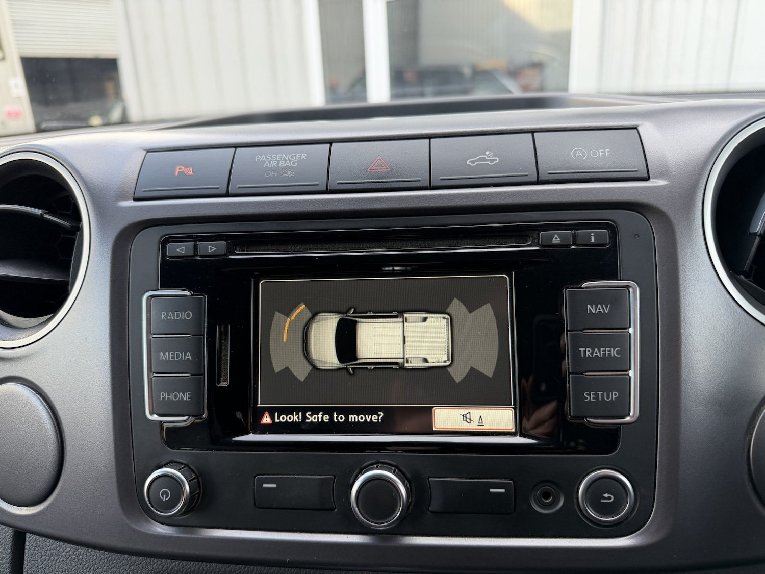 Used Volkswagen Amarok 2015 for sale - 77233755: Photo 37