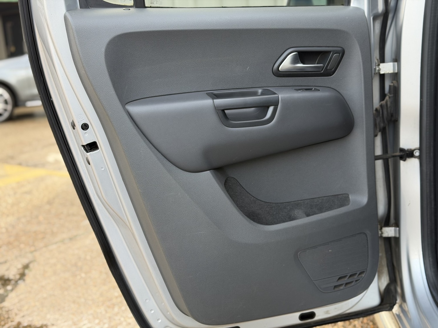 Used Volkswagen Amarok 2015 for sale - 77233755: Photo 53