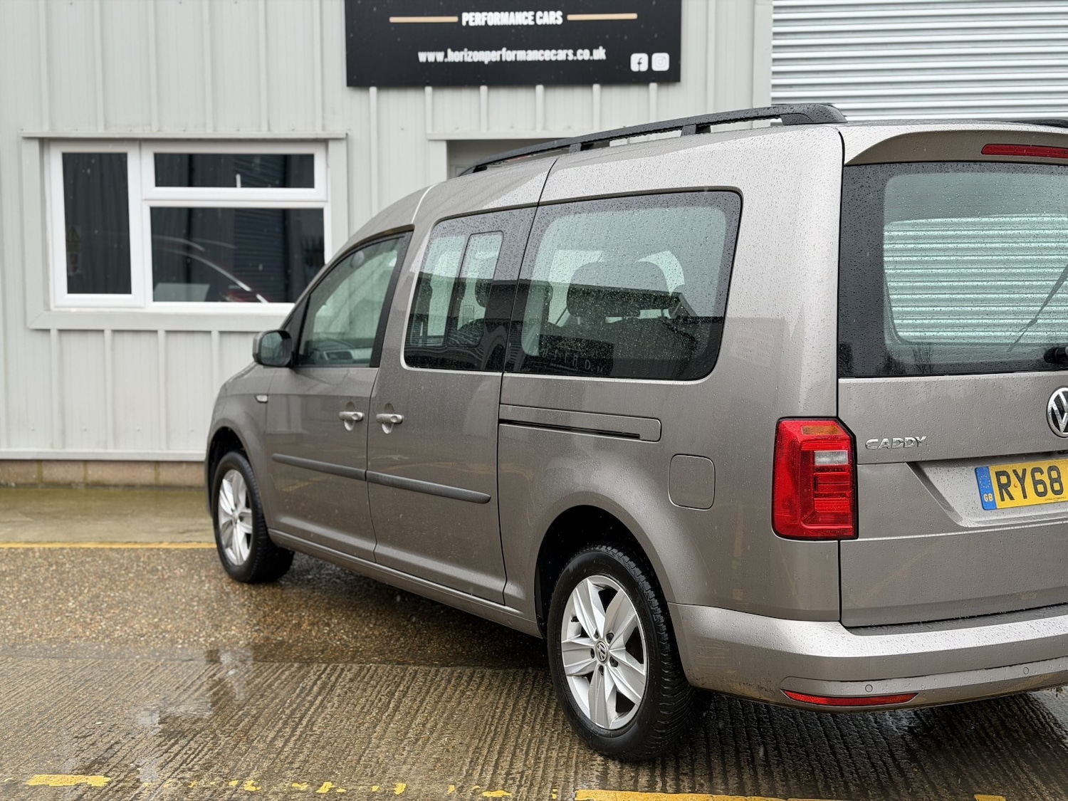 Used Volkswagen Caddy Maxi Life 2019 for sale - 77465753: Photo 15