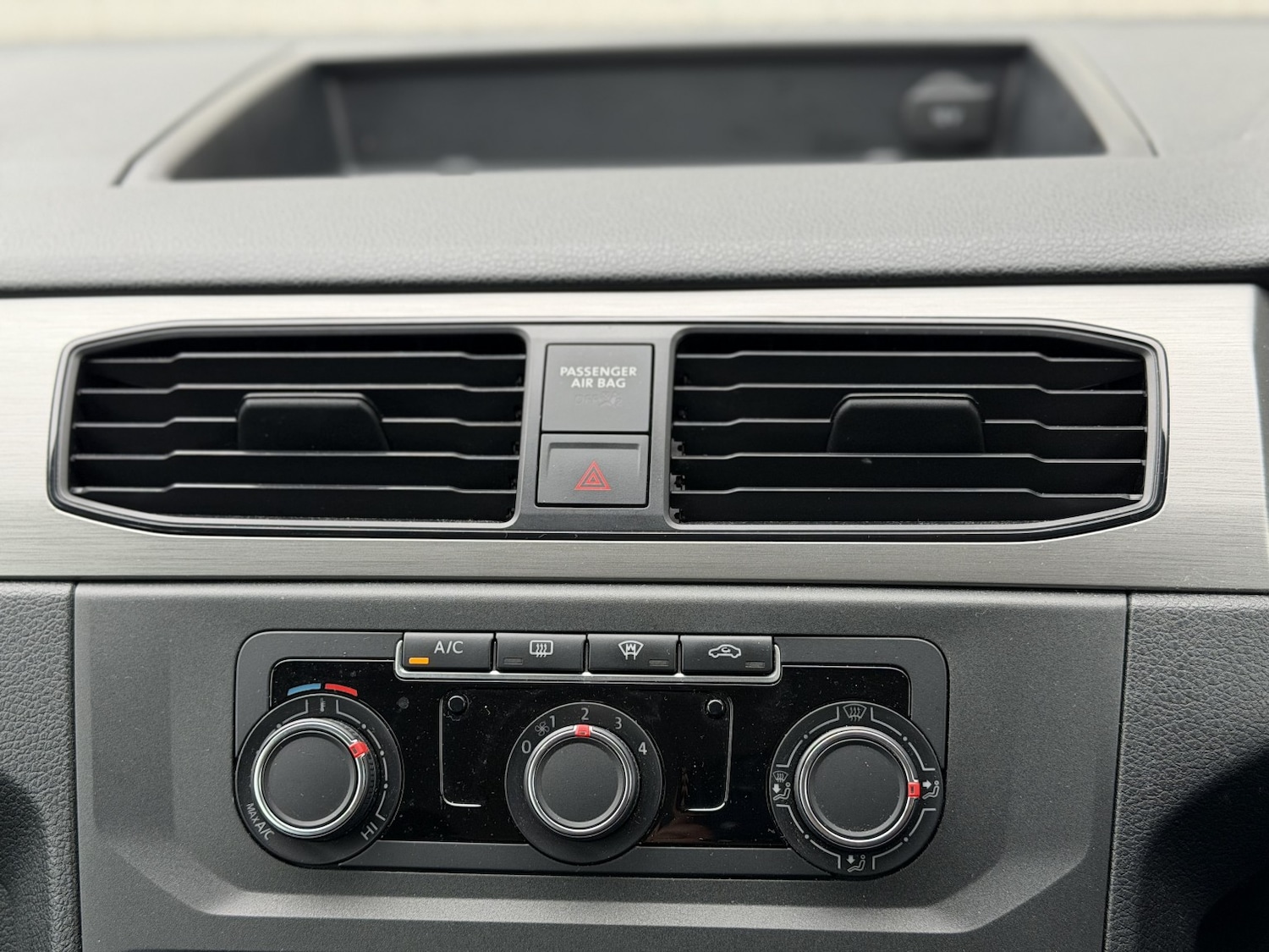 Used Volkswagen Caddy Maxi Life 2019 for sale - 77465753: Photo 45