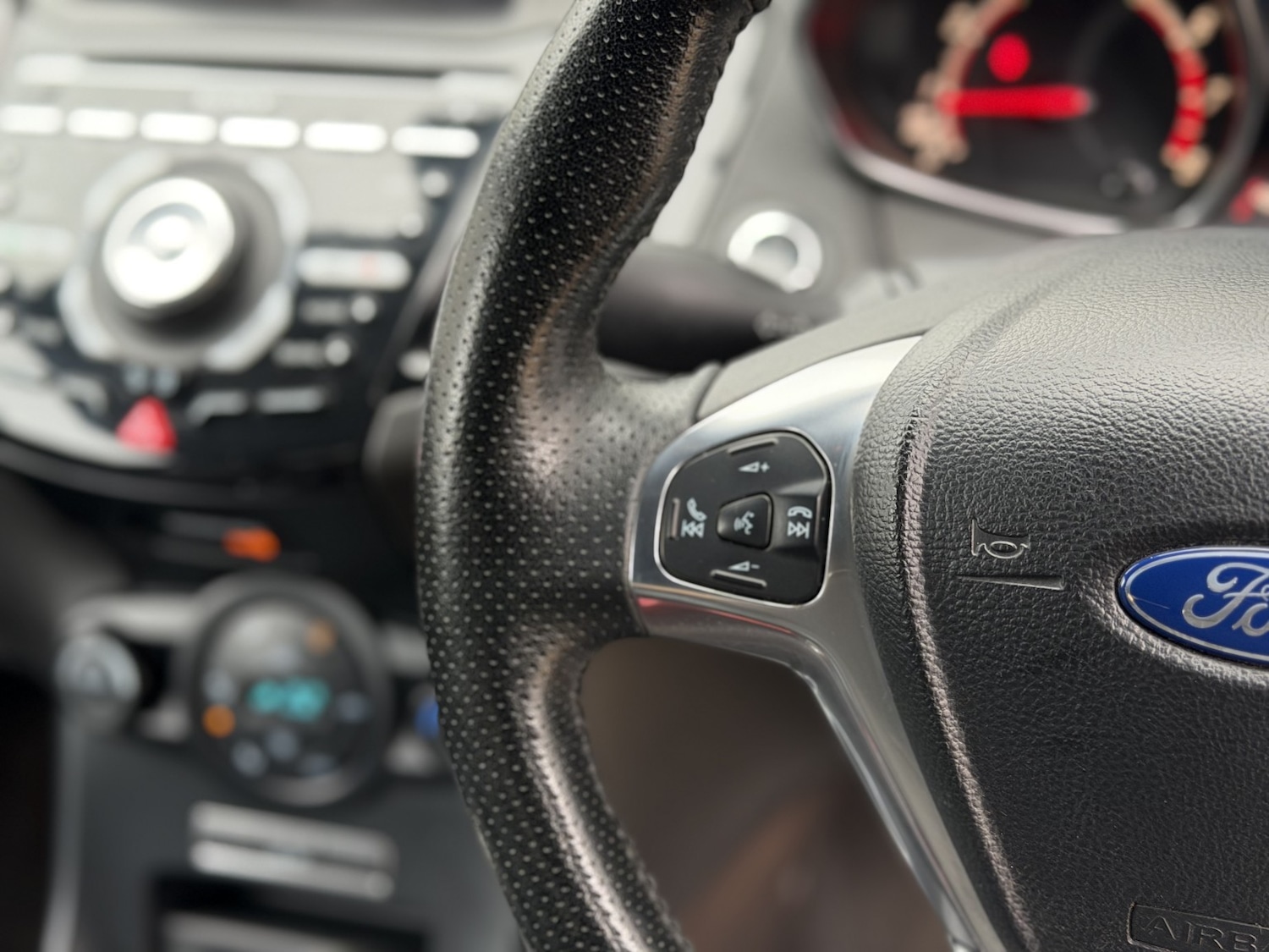 Used Ford Fiesta 2014 for sale - 77649549: Photo 38