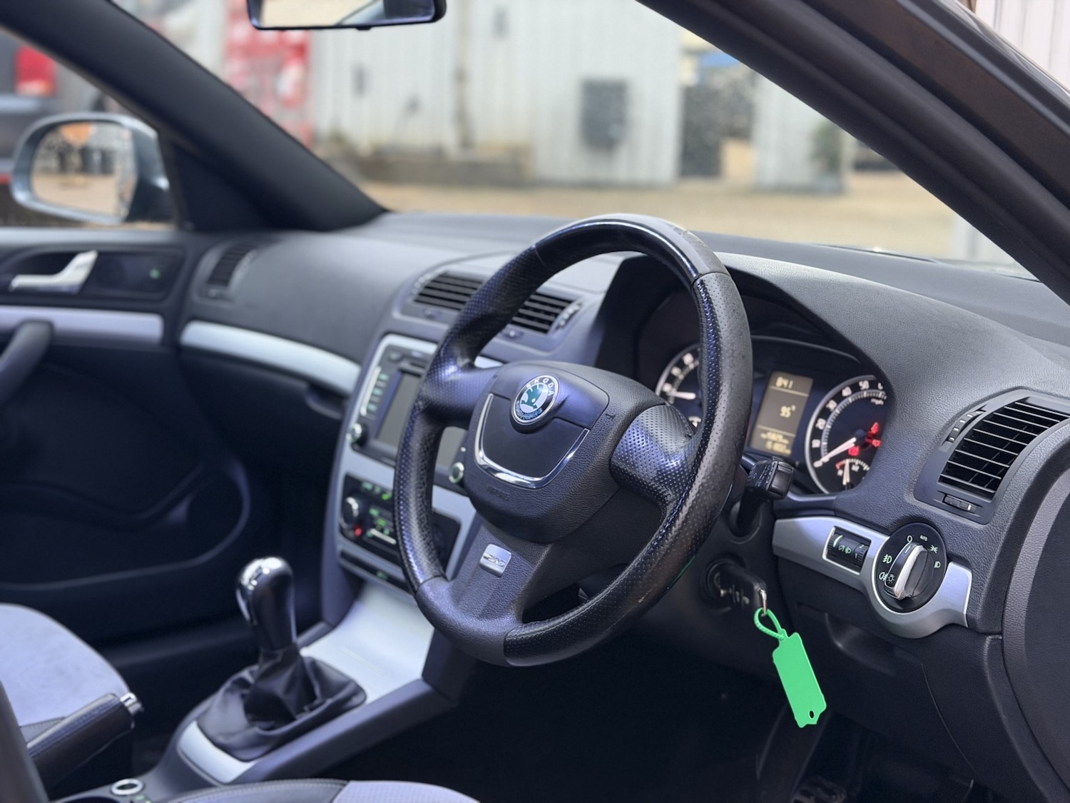 Used Skoda Octavia 2011 for sale - 77033118: Photo 2