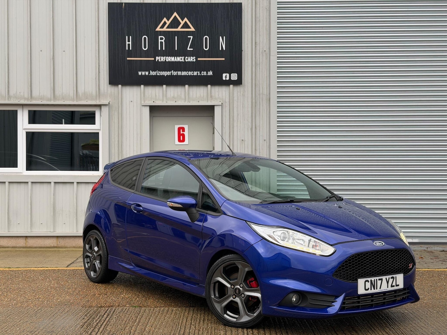 Used Ford Fiesta 2017 for sale - 76550907: Photo 1