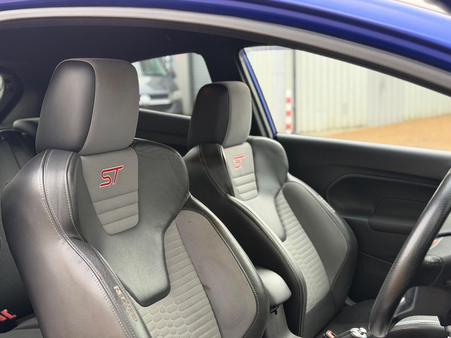 Used Ford Fiesta 2017 for sale - 76550907: Photo 33