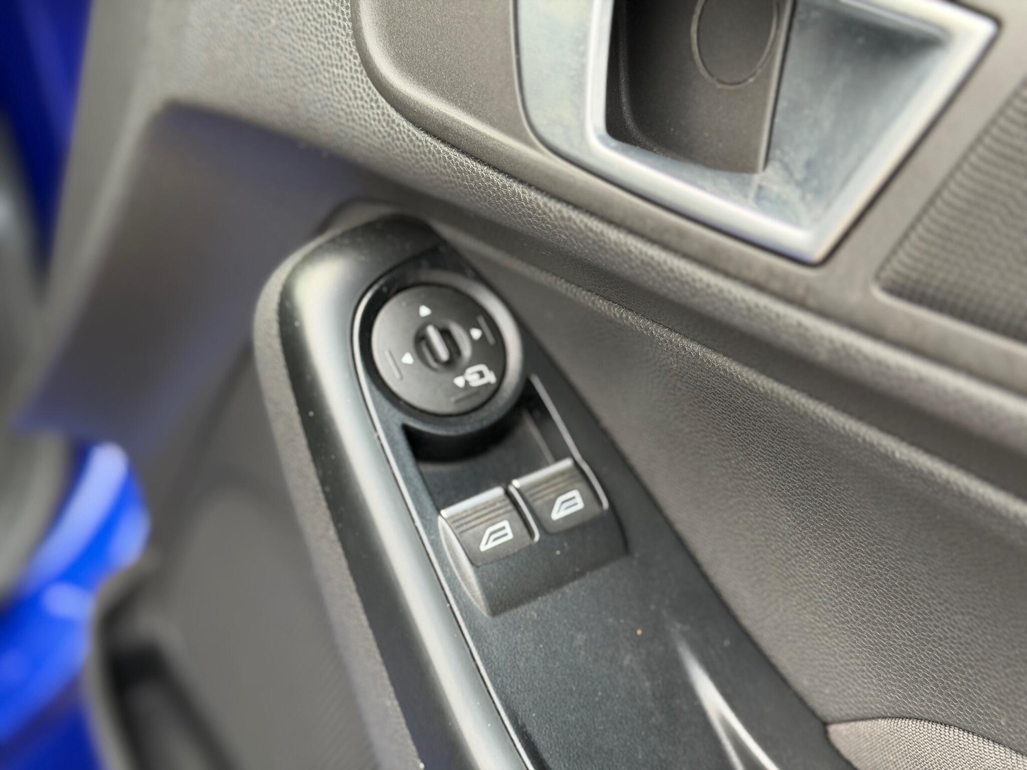 Used Ford Fiesta 2017 for sale - 76550907: Photo 35