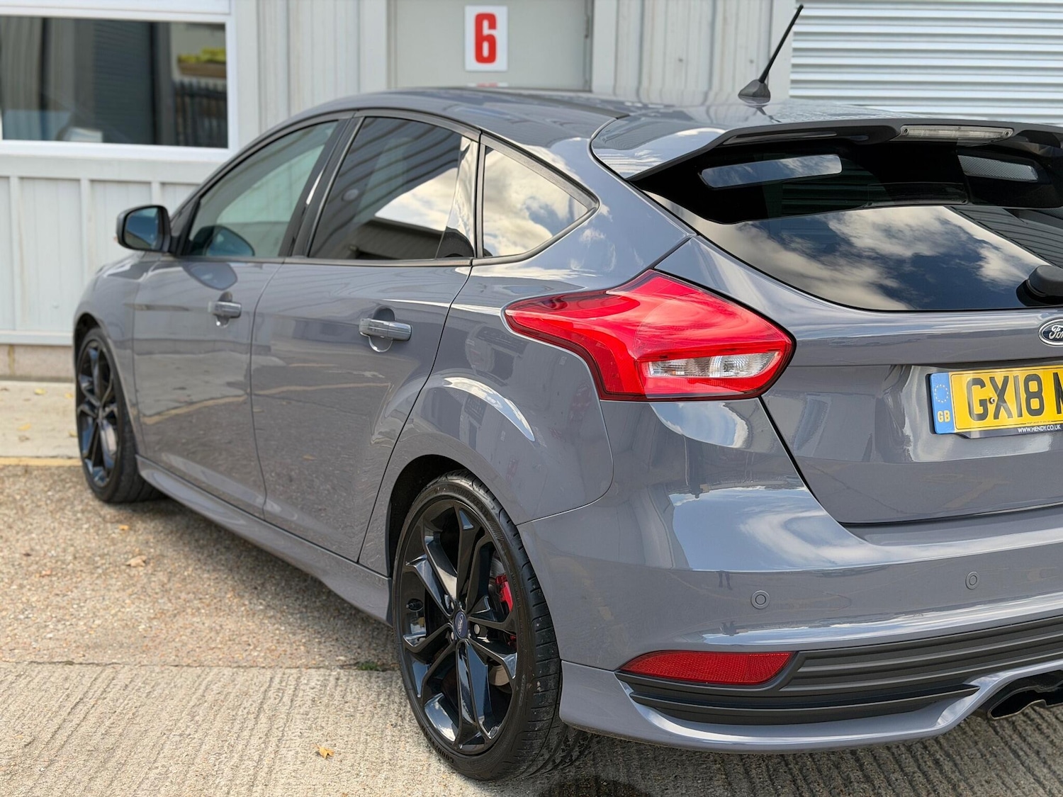 Used Ford Focus 2018 for sale - 76399261: Photo 13
